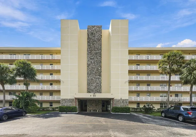 Condo for sale at 111 SE 3rd Avenue #602, Dania, FL 33004 | MLS# B26085182