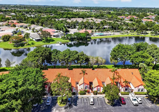 Photo 2 of Single family home for sale at 126 Centennial Ct, Deerfield Beach, FL 33442 | MLS# B26085280 | Listing updated on 2026-10-07
