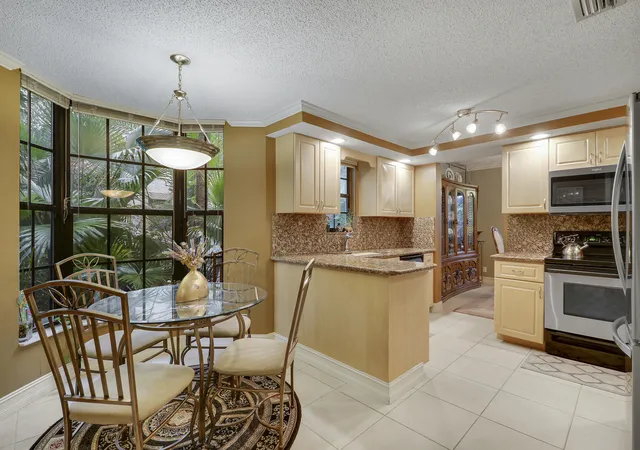 Photo 3 of Townhouse for sale at 7828 La Mirada Dr, Boca Raton, FL 33433 | MLS# B26085376 | Listing updated on 2026-10-10
