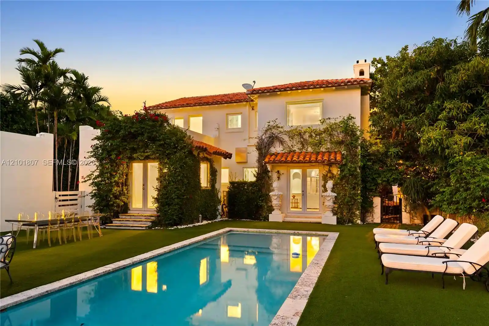 Photo 1 of Single family home for sale at 5800 La Gorce Dr, Miami Beach, FL 33140 | MLS# A12101807 | Listing updated on 2026-10-26