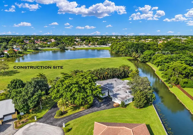 Photo 2 of Single family home for sale at 5707 White Hickory Cir, Tamarac, FL 33319 | MLS# B26085400 | Listing updated on 2026-10-09