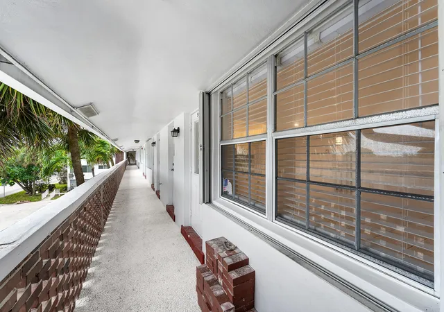 Photo 3 of Condo for sale at 2050 Ne 39th Street #E307, Lighthouse Point, FL 33064 | MLS# B26085448 | Listing updated on 2026-10-07