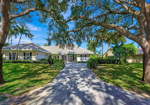 Photo 1 of Sale Pending at 18289 Se Heritage Dr, Jupiter, FL 33469 | MLS# B26085454 | Listing updated on 2026-10-08
