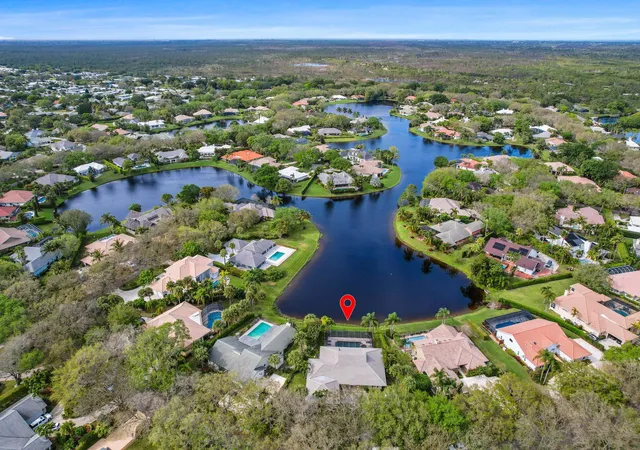 Photo 2 of Sale Pending at 18289 Se Heritage Dr, Jupiter, FL 33469 | MLS# B26085454 | Listing updated on 2026-10-08