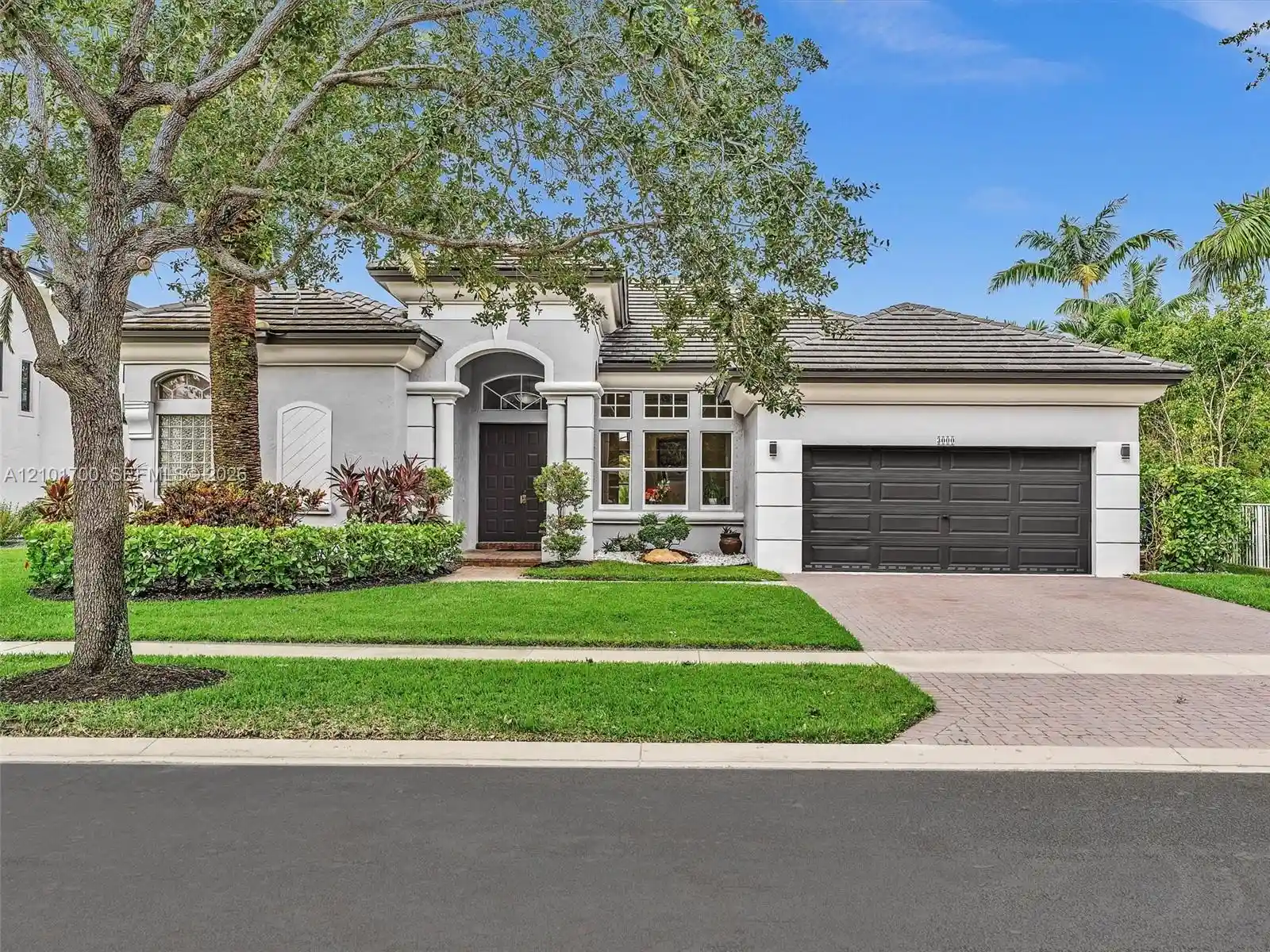 Photo 1 of Single family home for sale at 3000 Sw 194th Terrace, Miramar, FL 33029 | MLS# A12101700 | Listing updated on 2026-10-21