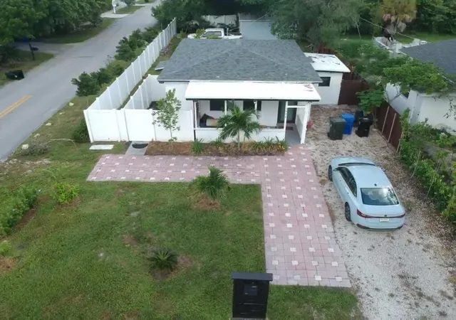 Single family home for sale at 1044 NW 4th Avenue, Fort Lauderdale, FL 33311 | MLS# B26085578