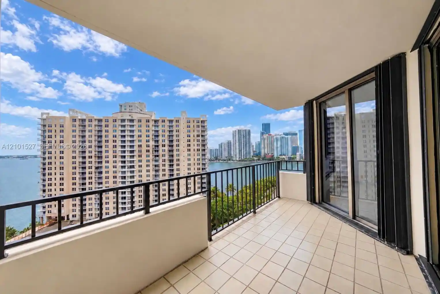Photo 1 of Sale Pending at 520 Brickell Key Dr #A1811, Miami, FL 33131 | MLS# A12101527 | Listing updated on 2026-10-24