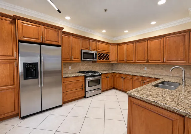 Condo for sale at 2900 NW 125th Avenue #3-305, Sunrise, FL 33323 | MLS# B26085601