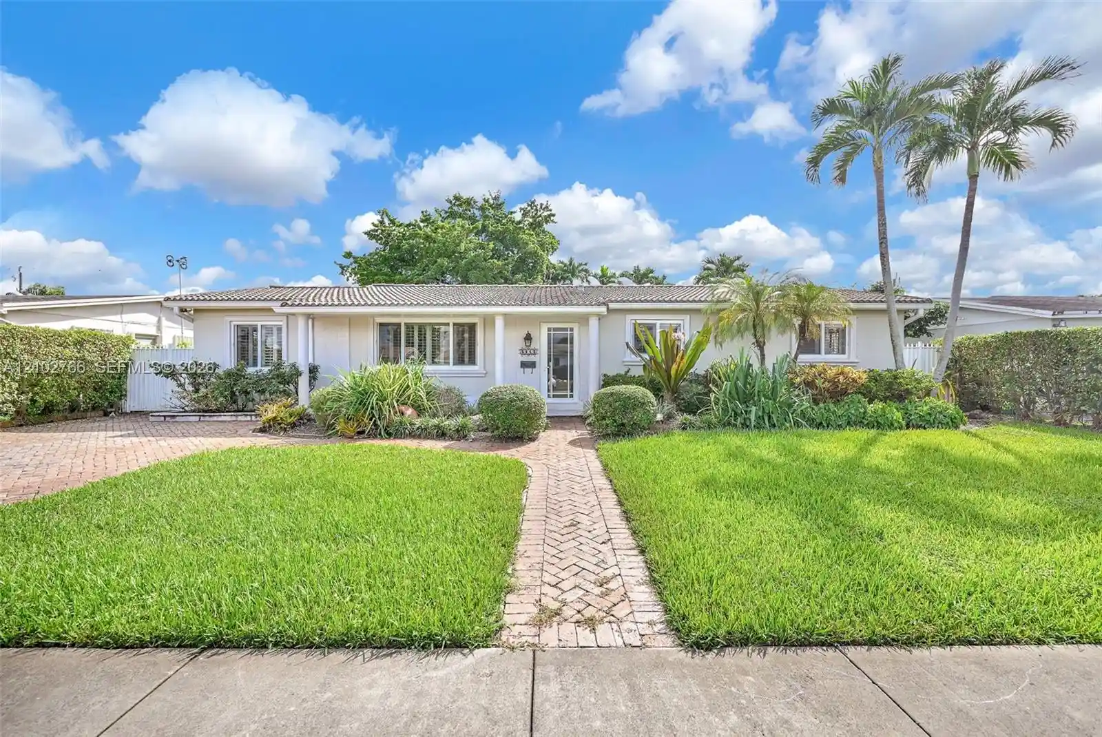 Single family home for sale at 5845 SW 94th Place, Miami, FL 33173 | MLS# A12102766