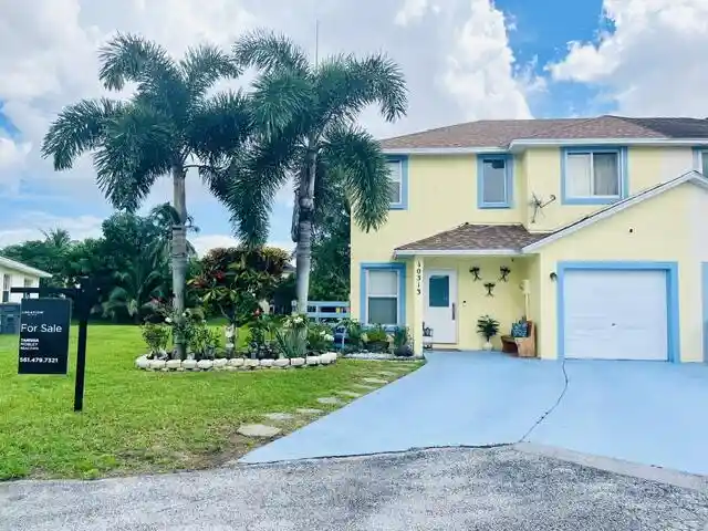 Photo 1 of Townhouse for sale at 10313 Boynton Pl Cir, Boynton Beach, FL 33437 | MLS# B26085643 | Listing updated on 2026-10-27