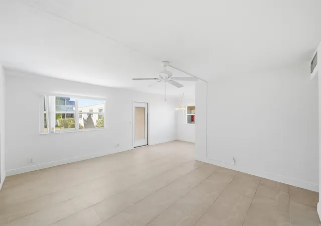 Photo 2 of Condo for sale at 452 Brittany J, Delray Beach, FL 33446 | MLS# B26085651 | Listing updated on 2026-10-10