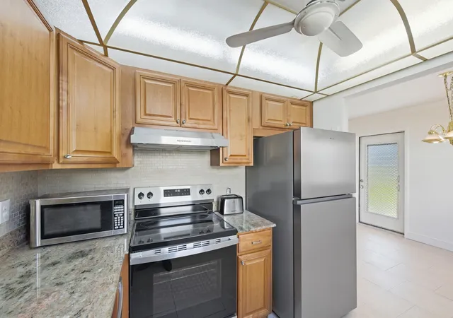 Photo 4 of Condo for sale at 452 Brittany J, Delray Beach, FL 33446 | MLS# B26085651 | Listing updated on 2026-10-10
