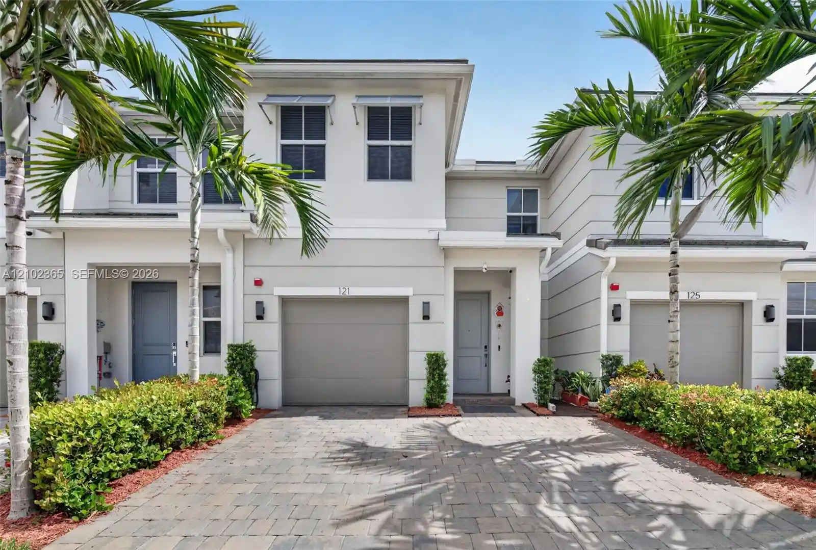Townhouse for sale at 121 SW 170th Avenue, Pembroke Pines, FL 33027 | MLS# A12102365