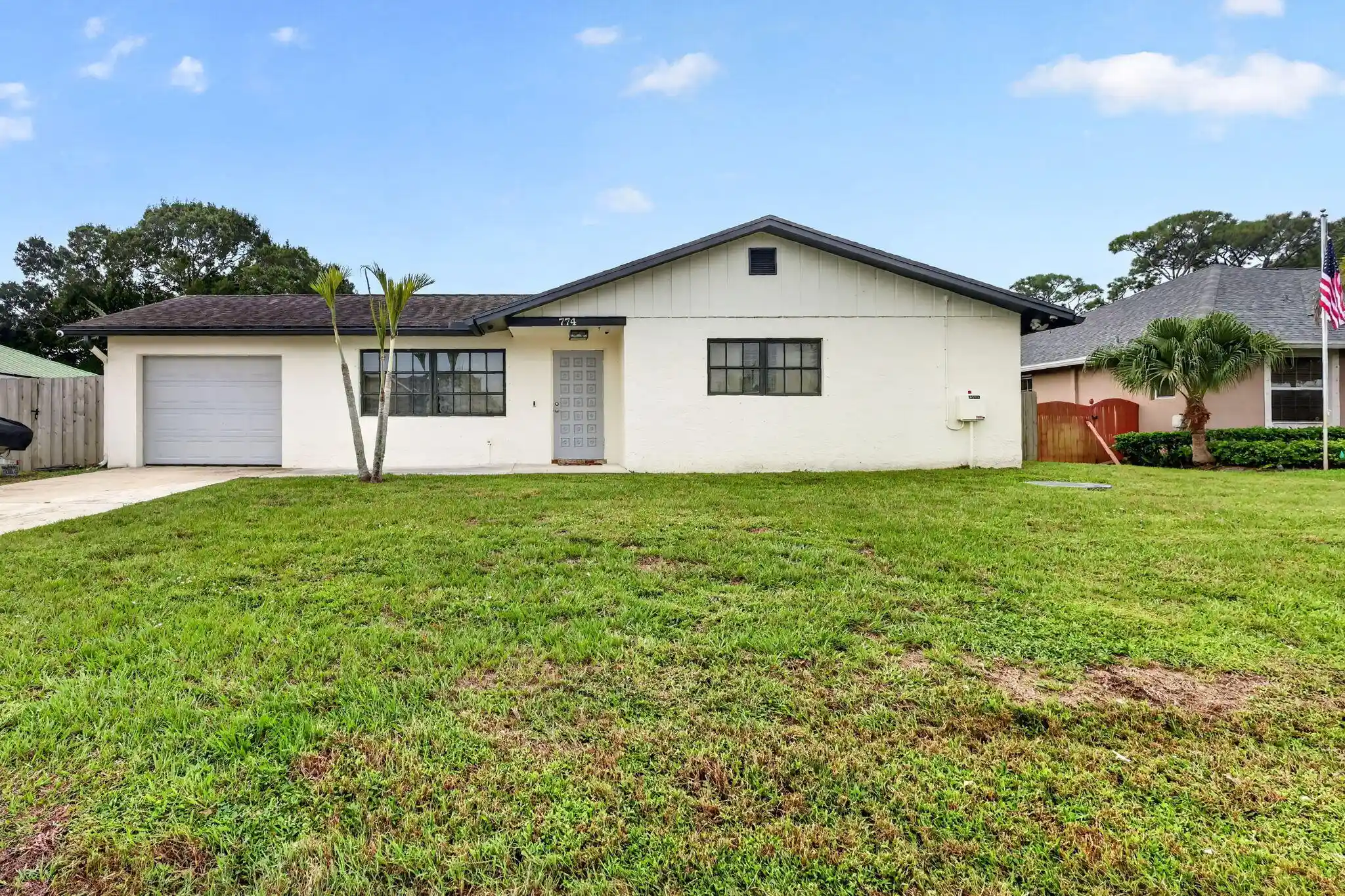 Photo 1 of Single family home for sale at 774 Se Elwood Ave, Port Saint Lucie, FL 34983 | MLS# B26085940 | Listing updated on 2026-10-22