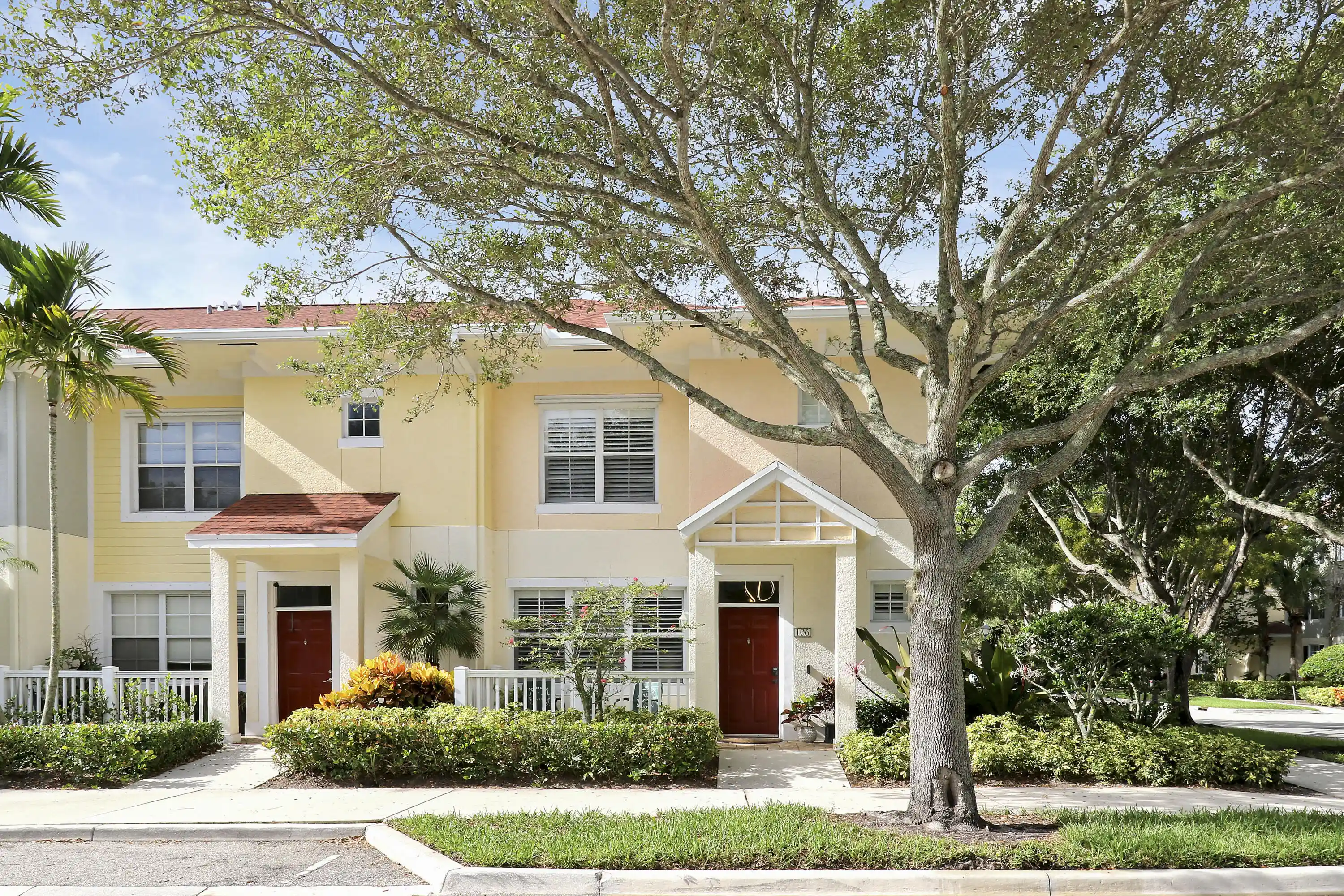 Townhouse for sale at 776 Dakota Dr #106, Jupiter, FL 33458 | MLS# B26085976