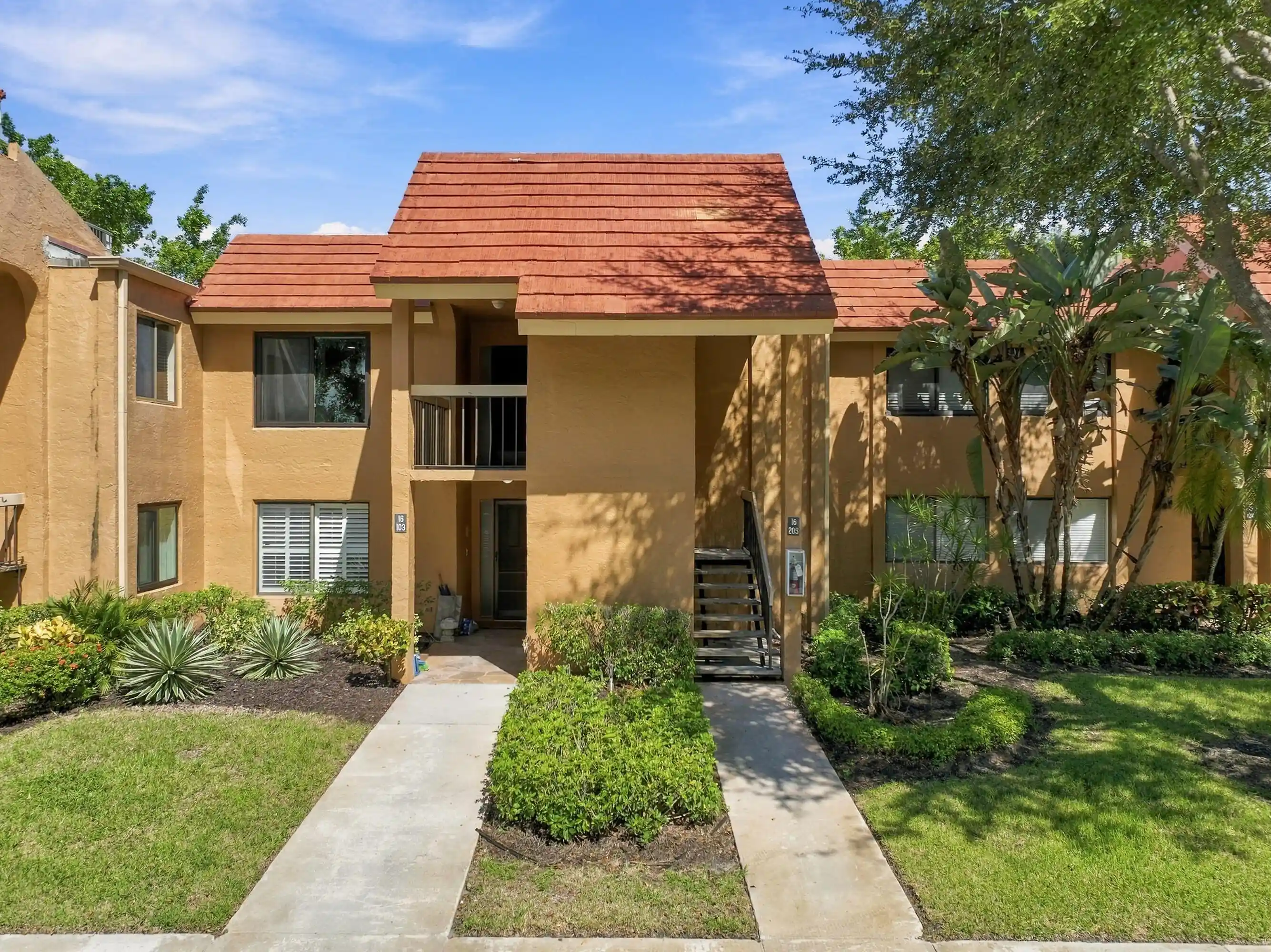 Condo for sale at 11172 Green Lake Dr #203, Boynton Beach, FL 33437 | MLS# B26086164