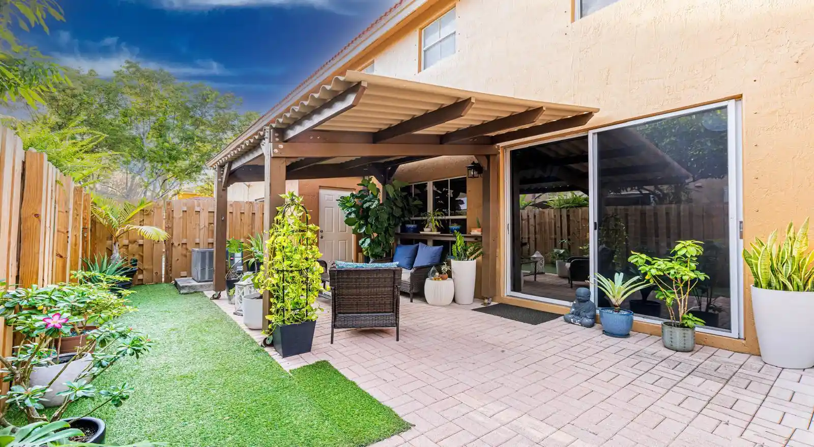 Photo 1 of Condo for sale at 8422 Nw 140th Terrace #3603, Miami Lakes, FL 33016 | MLS# B26086456 | Listing updated on 2026-10-21