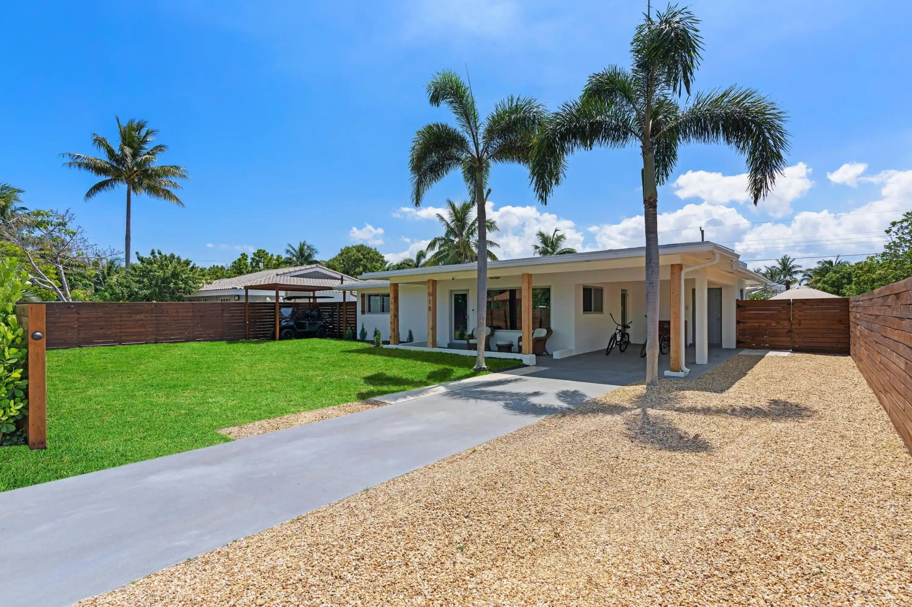 Single family home for sale at 918 SE 3rd Avenue, Delray Beach, FL 33483 | MLS# B26086708