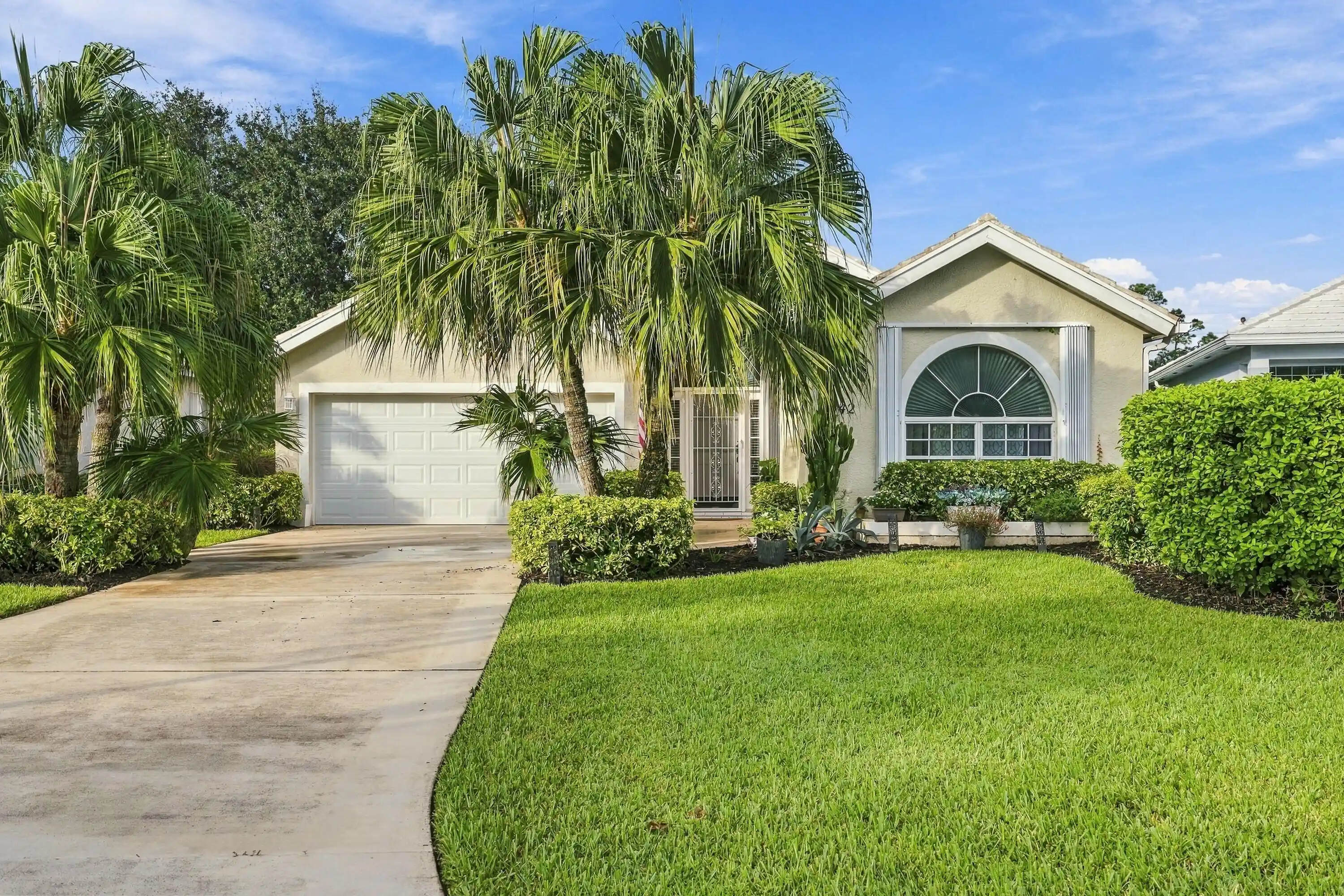 Photo 1 of Single family home for sale at 442 Sw Fairway Vista, Port Saint Lucie, FL 34986 | MLS# B26086852 | Listing updated on 2026-10-27