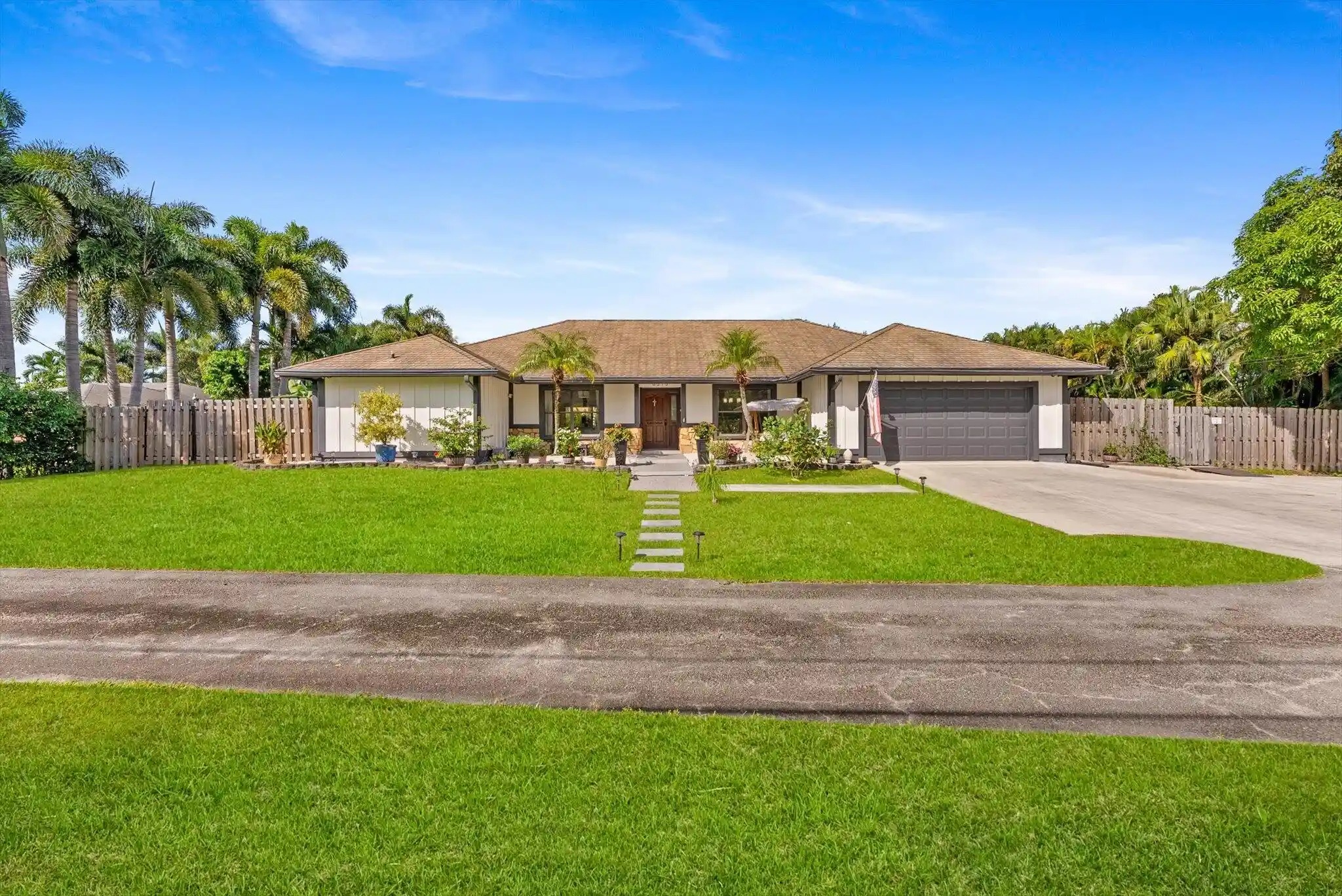 Single family home for sale at 6515 Riparian Rd, Lake Worth, FL 33462 | MLS# B26086929