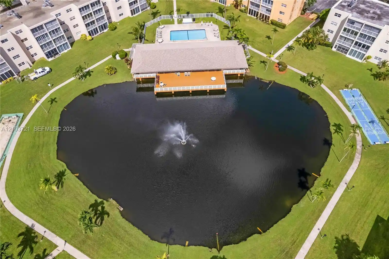 Listing Photo 1 - Condo for sale in 206 Se 10Th St located at 206 Se 10Th St, Dania Beach, FL 33004 - Unit #303