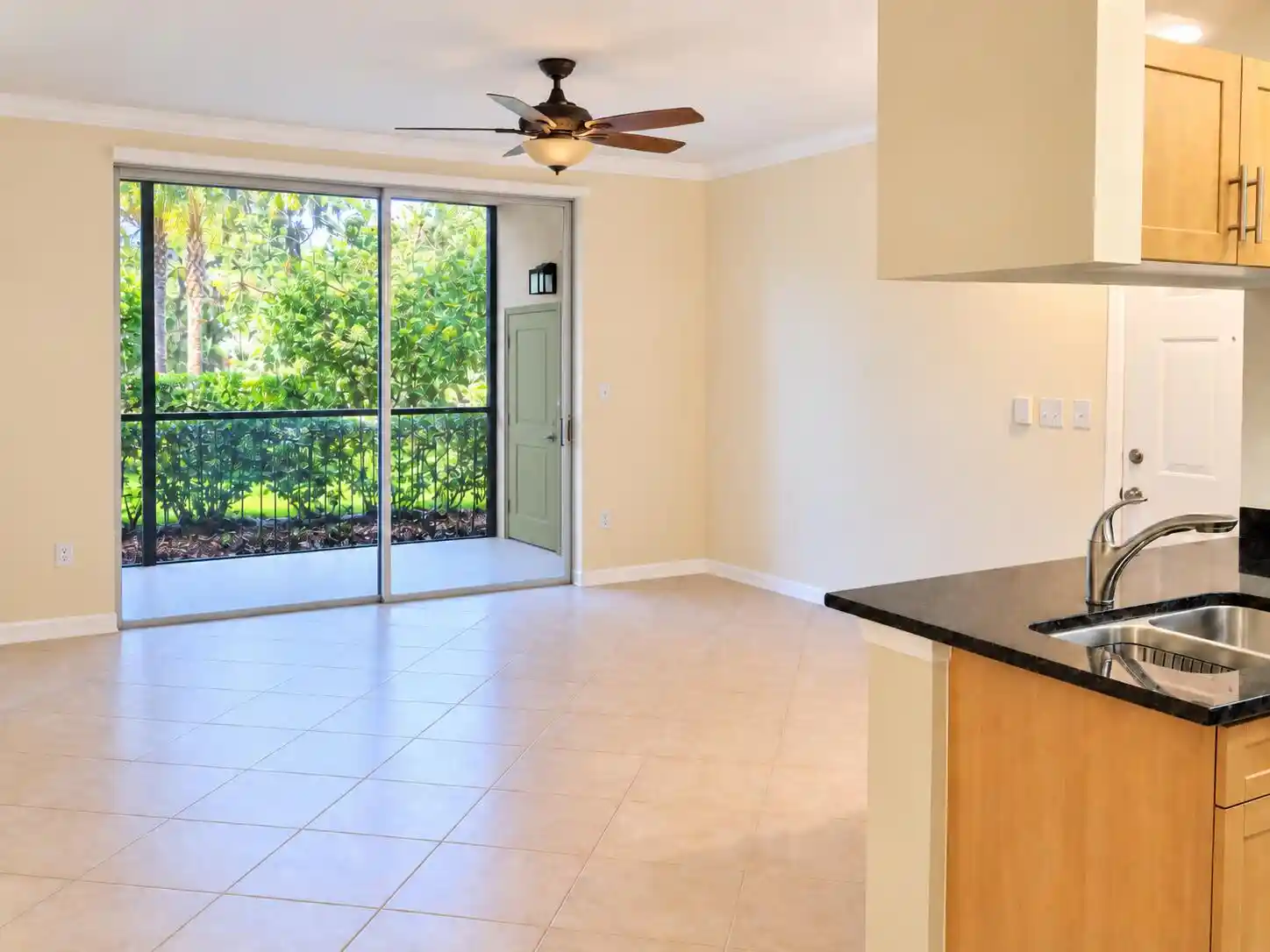 Photo 1 of Sale Pending at 6386 Emerald Dunes Dr #106, West Palm Beach, FL 33411 | MLS# B26087074 | Listing updated on 2026-10-19