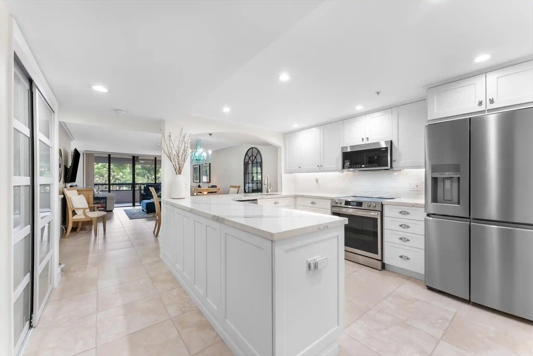 Listing Photo 1 - Condo for sale in 6420 Boca Del Mar Dr located at 6420 Boca Del Mar Dr, Boca Raton, FL 33433 - Unit #201