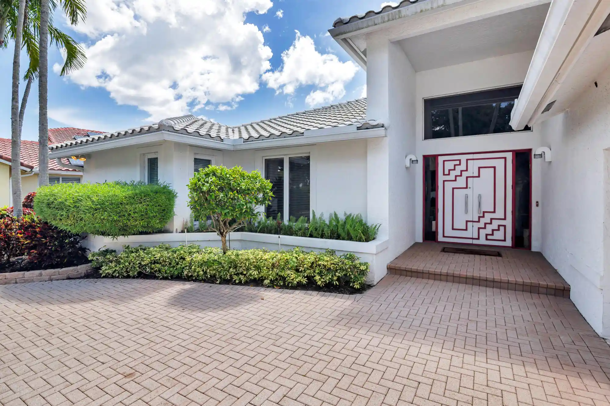 Photo 1 of Single family home for sale at 12 Sutton Dr, Boynton Beach, FL 33436 | MLS# B26087310 | Listing updated on 2026-10-19