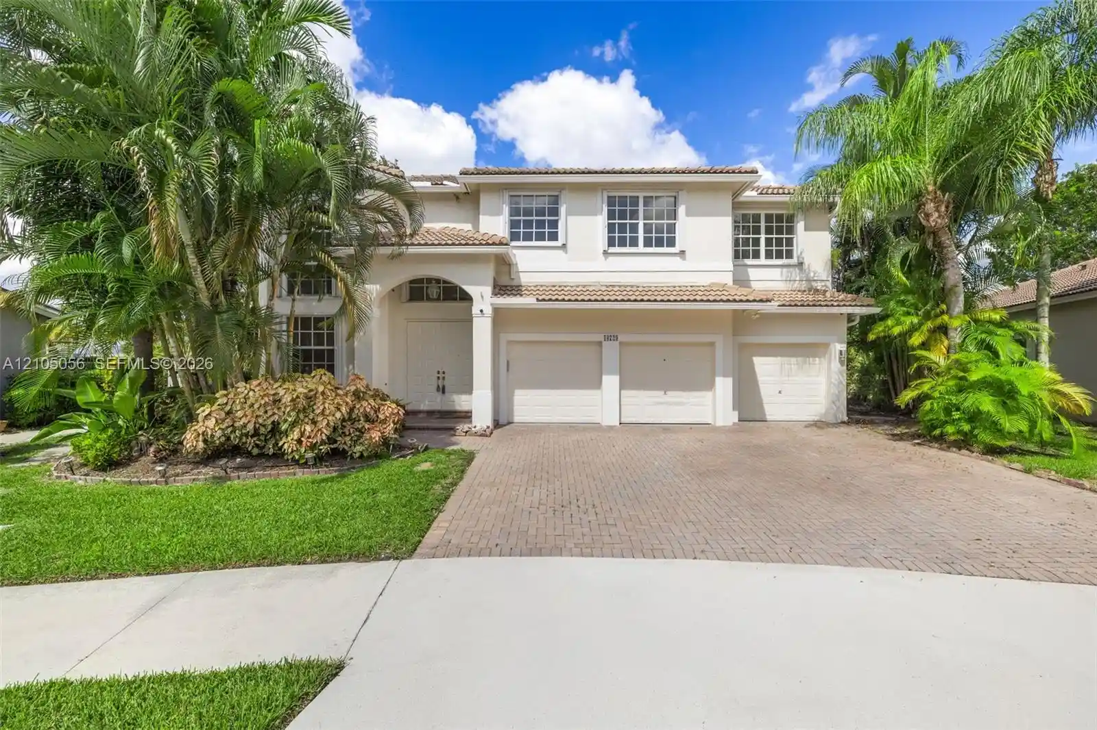 Single family home for sale at 16729 Amber Lake, Weston, FL 33331 | MLS# A12105056