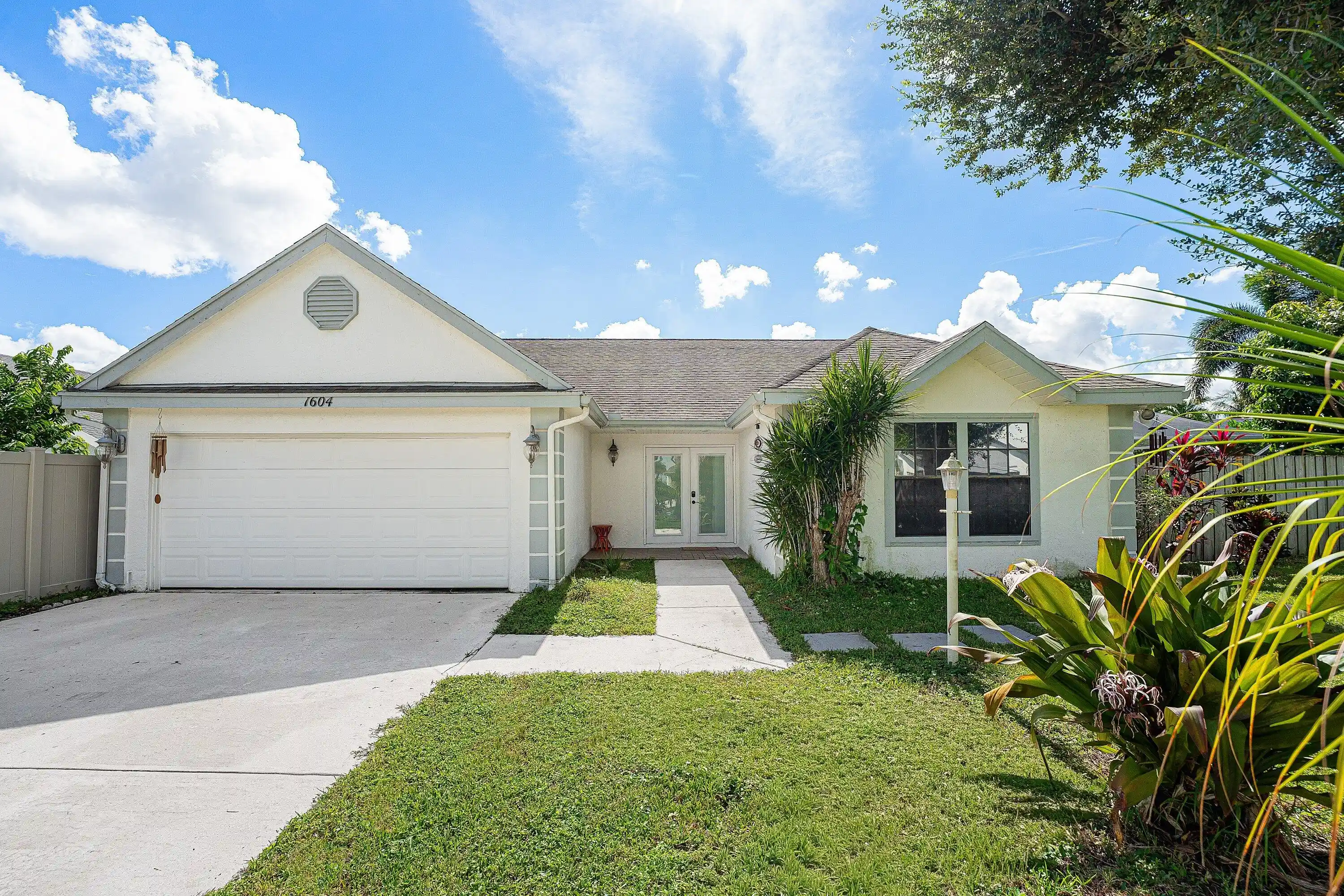 Photo 1 of Single family home for sale at 1604 Bayridge Pl, Wellington, FL 33414 | MLS# B26087357 | Listing updated on 2026-10-27