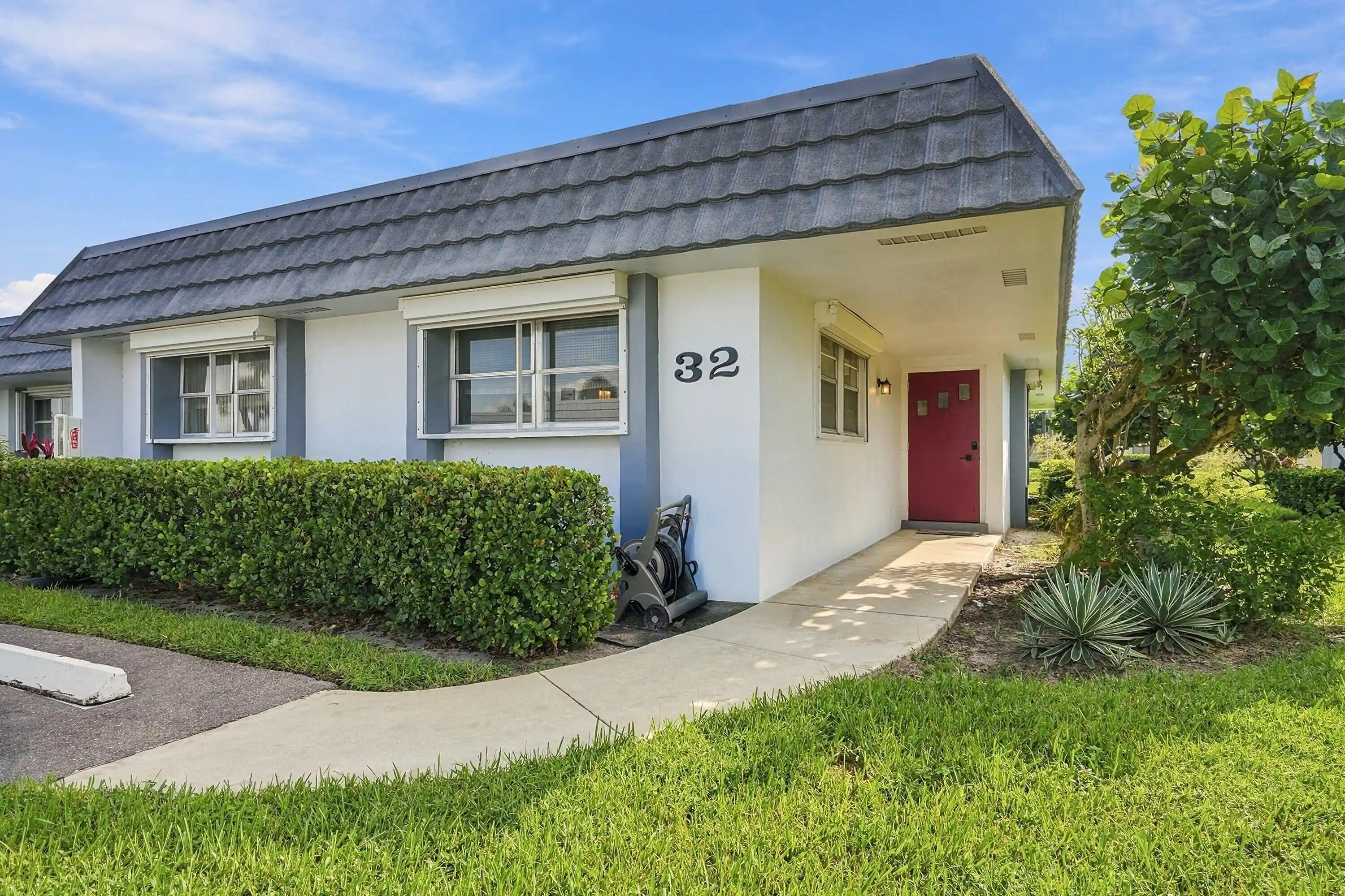Photo 1 of Single family home for sale at 2886 Fernley Dr E #32, West Palm Beach, FL 33415 | MLS# B26087389 | Listing updated on 2026-10-14