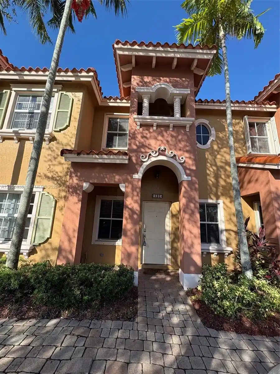 Townhouse for sale at 620 SW 107th Avenue #702, Pembroke Pines, FL 33025 | MLS# A12105438