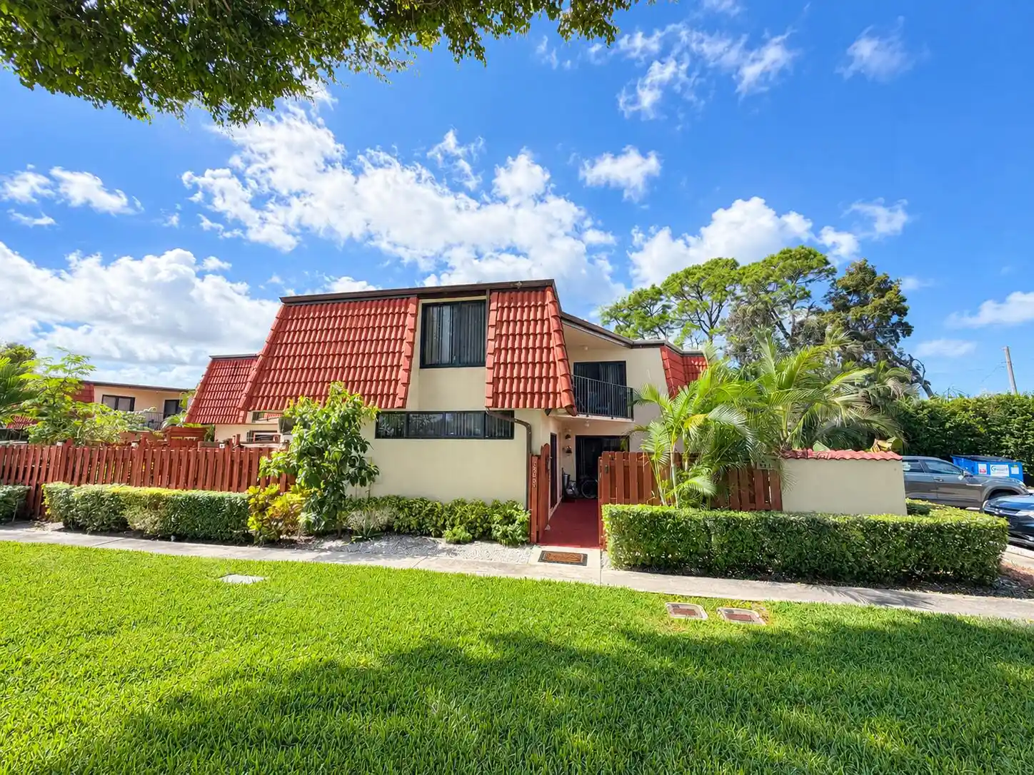 Photo 1 of Townhouse for sale at 3838 Victoria Dr, West Palm Beach, FL 33406 | MLS# B26087535 | Listing updated on 2026-10-30