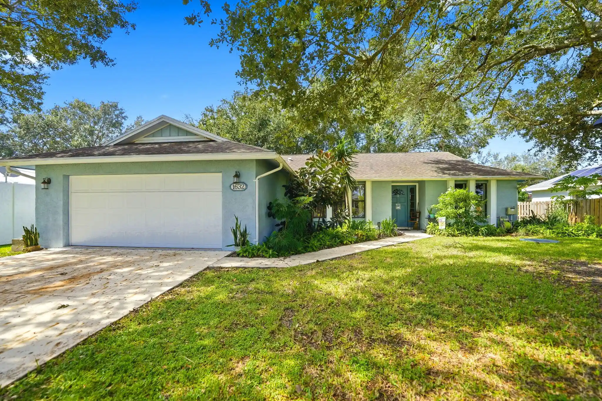 Photo 1 of Sale Pending at 1632 Sw Sylvester Ln, Port Saint Lucie, FL 34984 | MLS# B26087717 | Listing updated on 2026-10-23