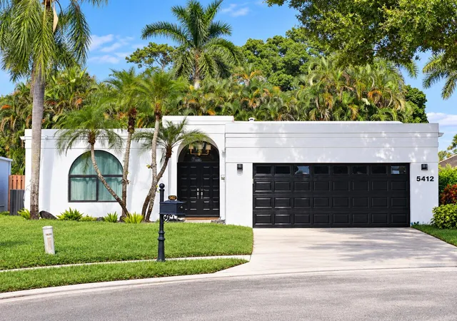 Single family home for sale at 5412 San Roma Cir, Lake Worth, FL 33467 | MLS# B26087879