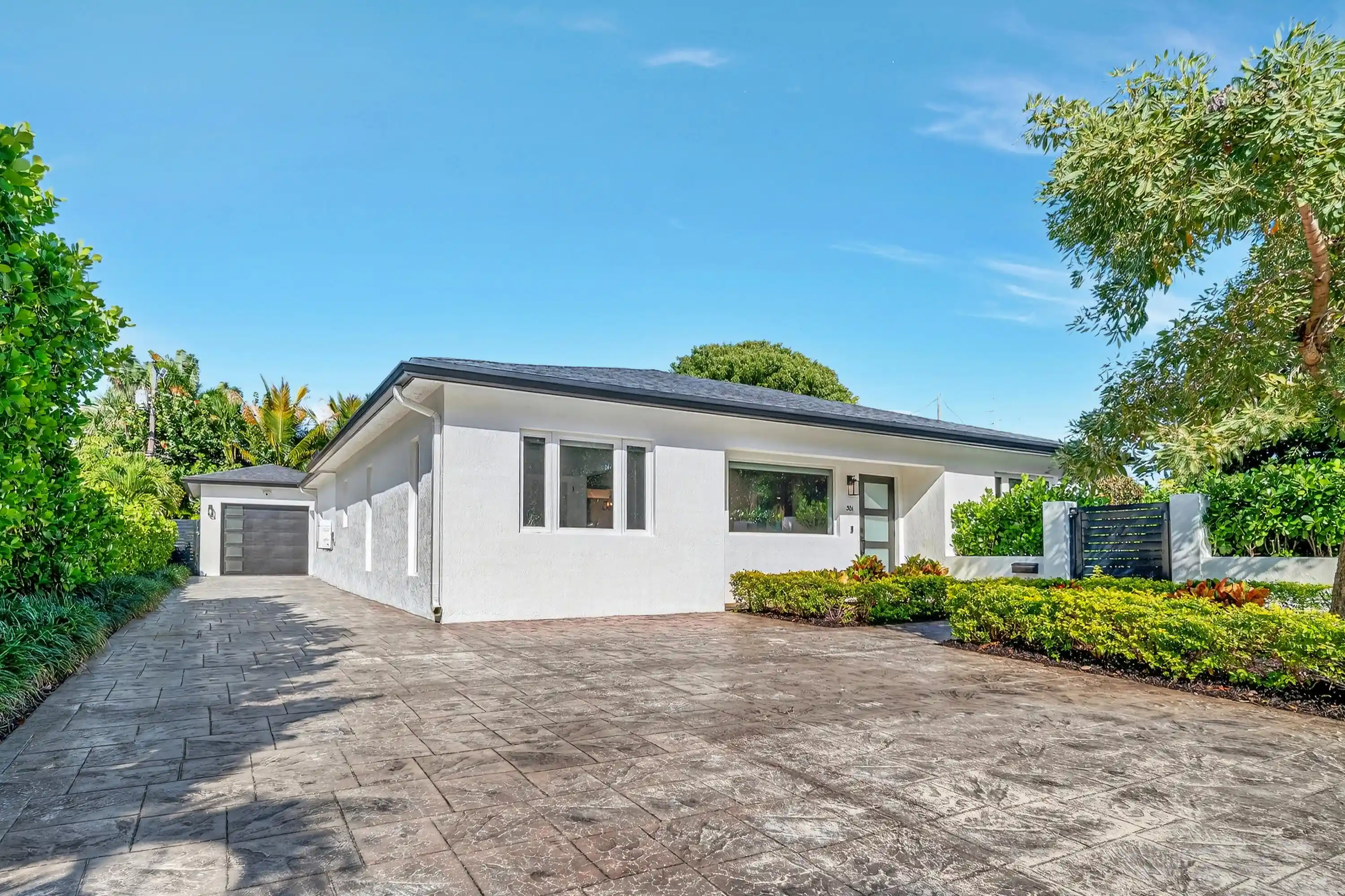 Single family home for sale at 301 Pilgrim Rd, West Palm Beach, FL 33405 | MLS# B26087944