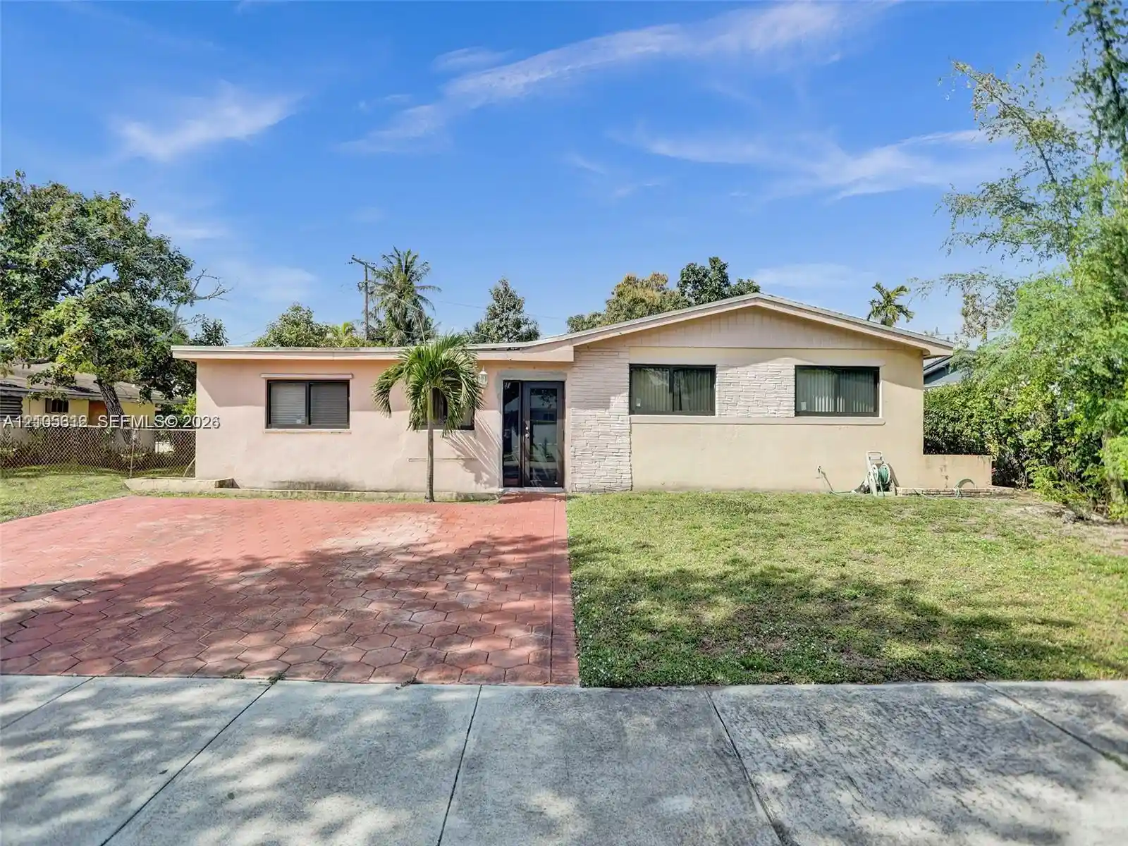 Photo 1 of Single family home for sale at 471 Ne 180th Drive, North Miami Beach, FL 33162 | MLS# A12105612 | Listing updated on 2026-10-14