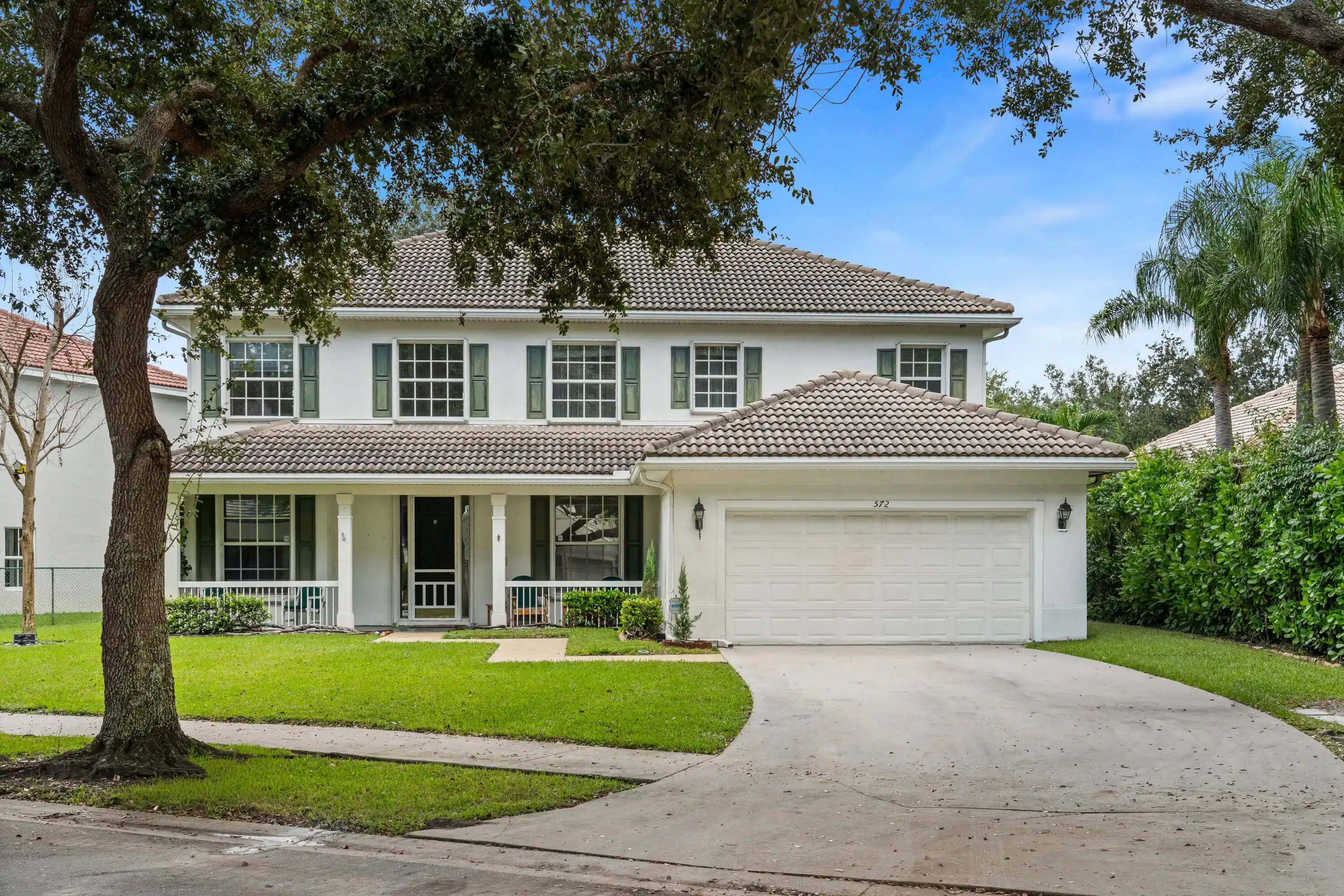 Single family home for sale at 572 Scrubjay Ln, Jupiter, FL 33458 | MLS# B26088132