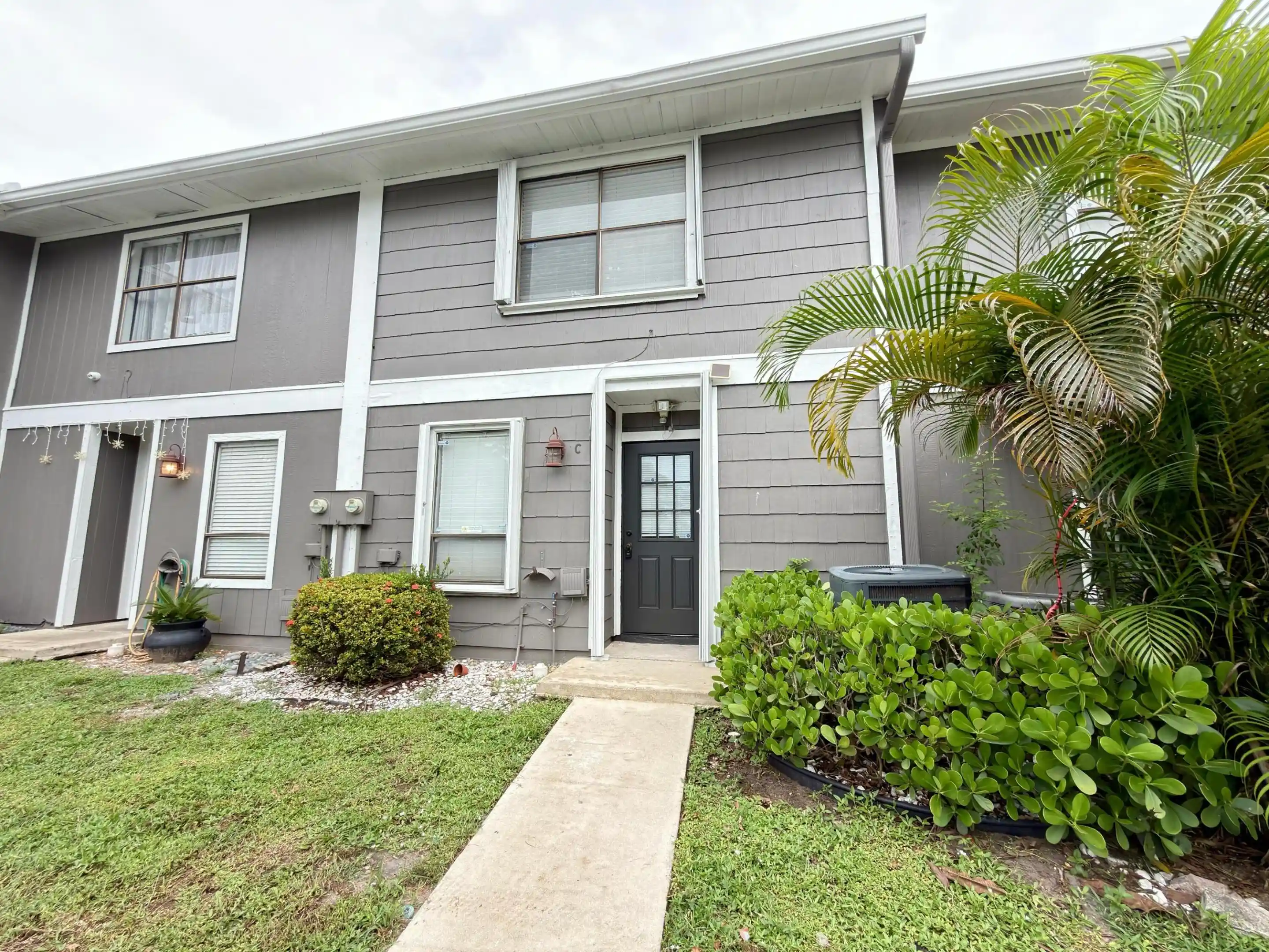 Townhouse for sale at 5508 Cannon Way #C, West Palm Beach, FL 33415 | MLS# B26088210