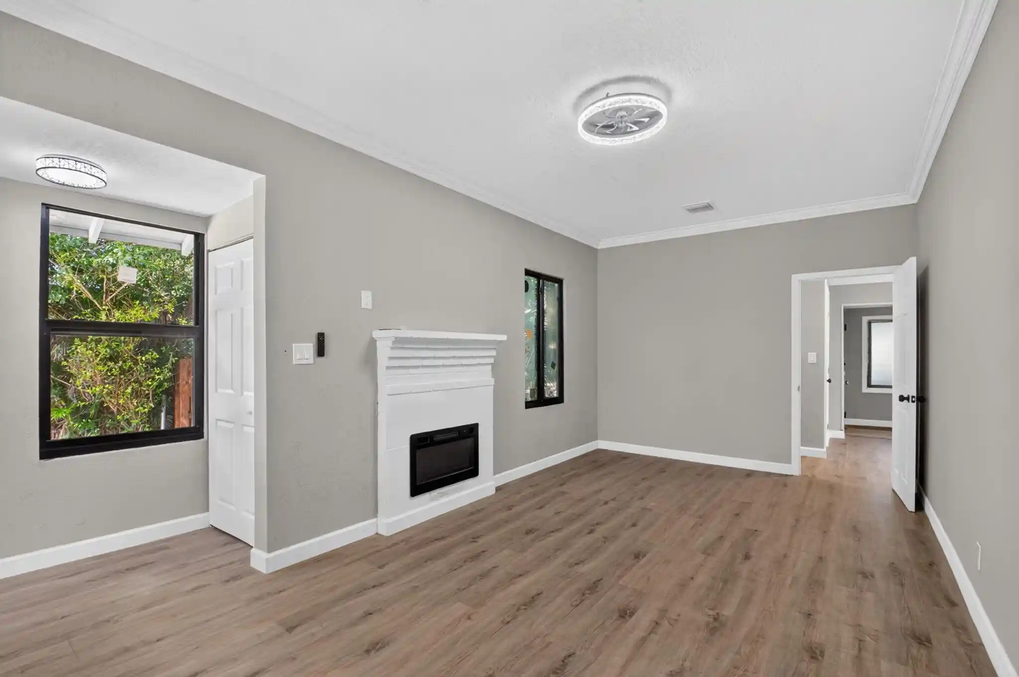 Photo 1 of Single family home for sale at 516 48th Street, West Palm Beach, FL 33407 | MLS# B26088447 | Listing updated on 2026-10-23