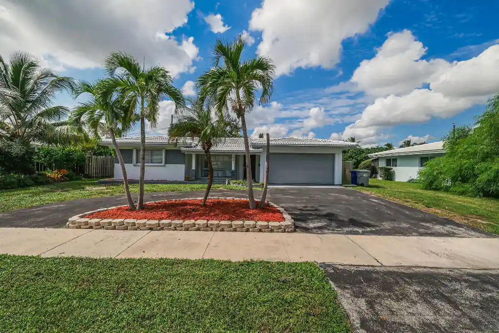 Single family home for sale at 461 SE 3rd Avenue, Pompano Beach, FL 33060 | MLS# B26088645