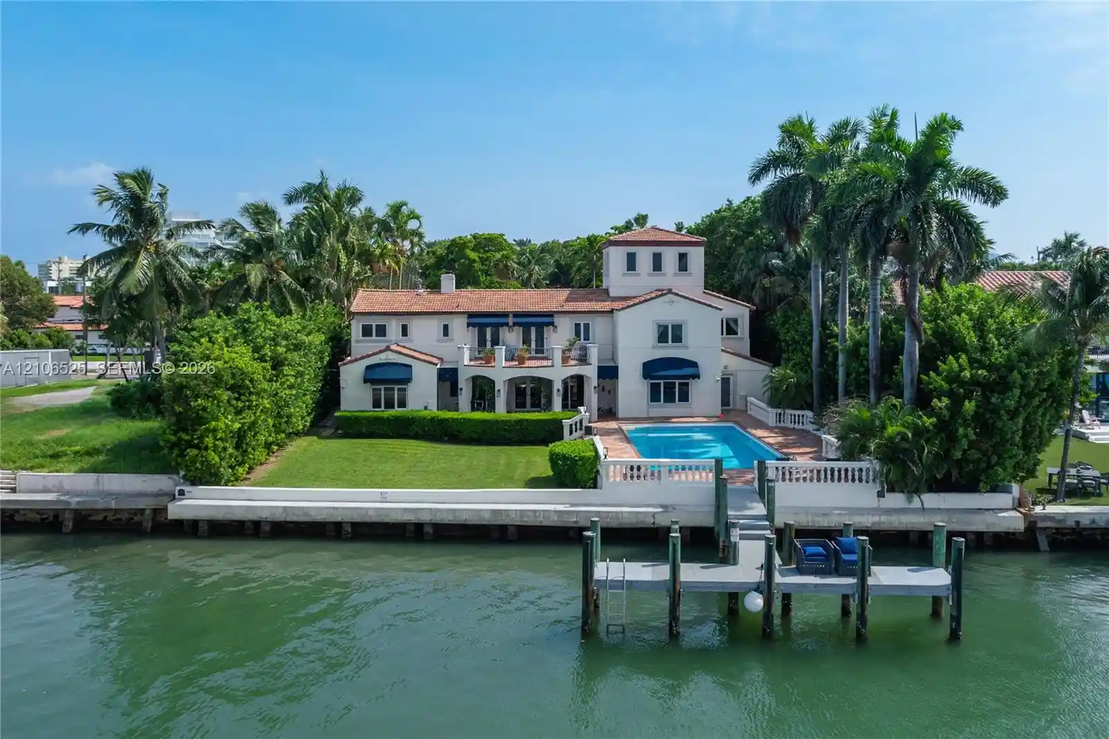 Photo 1 of Mansion for sale at 4760 N Bay Rd, Miami Beach, FL 33140 | MLS# A12106525 | Listing updated on 2026-10-31