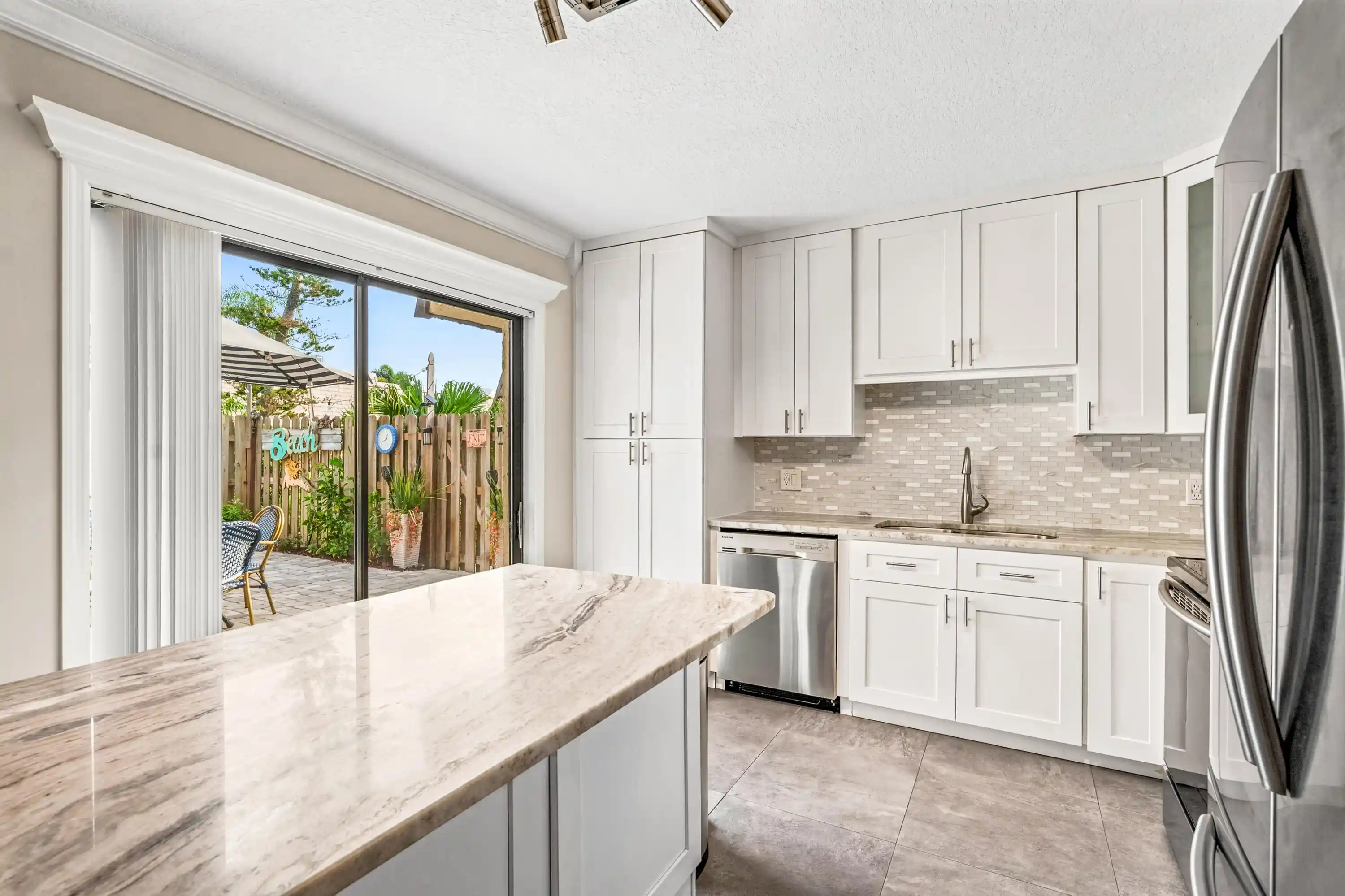 Listing Photo 1 - Condo for sale in 1166 6Th Ave located at 1166 6Th Ave, Vero Beach, FL 32960 - Unit #15B