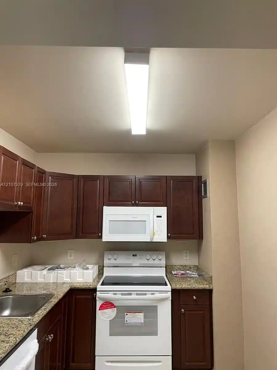 Photo 1 of Condo for sale at 20100 W Country Clb Dr #601, Aventura, FL 33180 | MLS# A12107279 | Listing updated on 2026-10-15