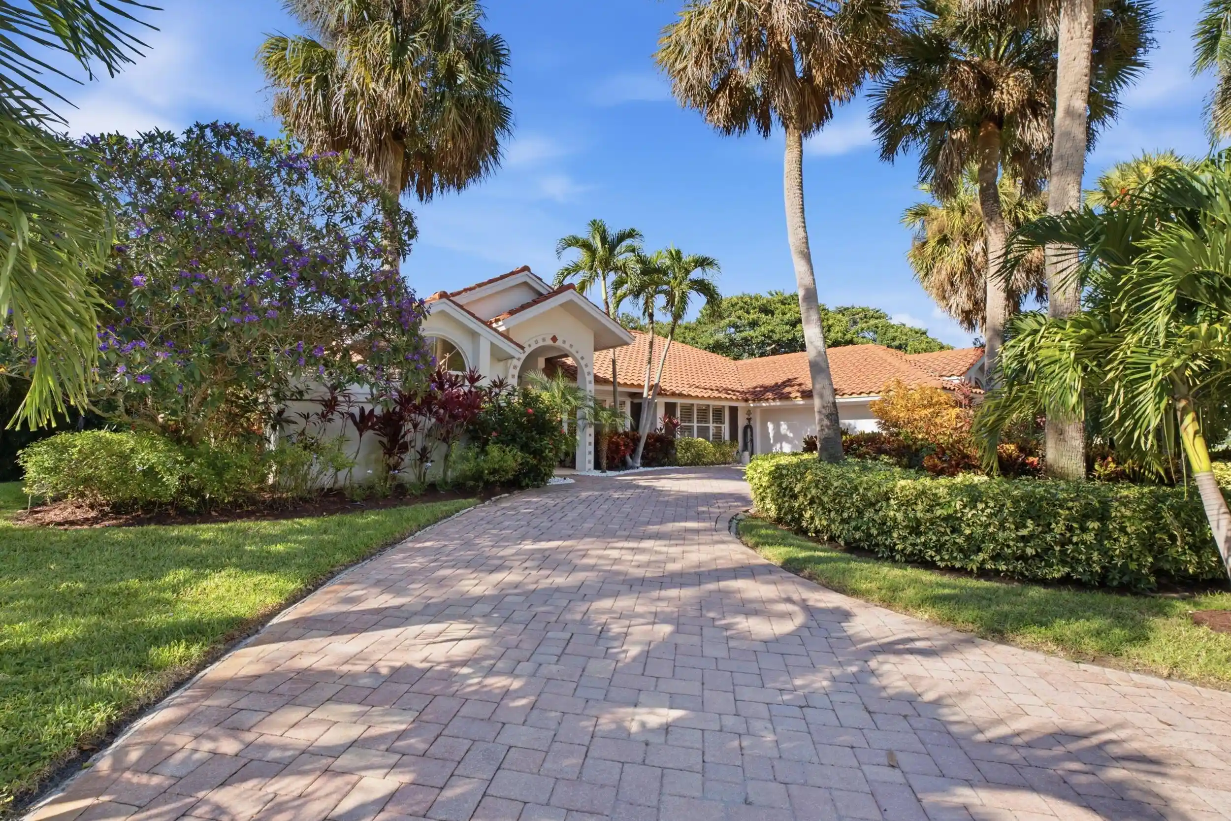 Single family home for sale at 100 Hillcrest Dr, Stuart, FL 34996 | MLS# B26088790