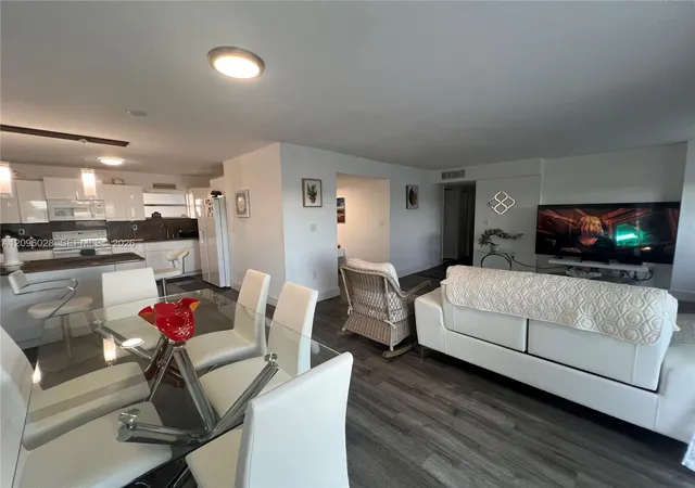 Condo for sale at 6300 SW 138th Court #405, Miami, FL 33183 | MLS# A12096028