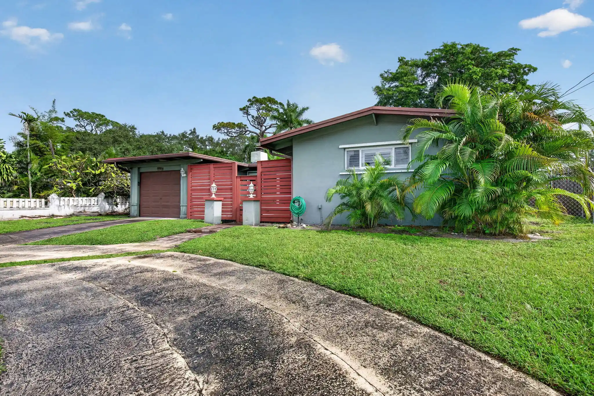 Photo 1 of Single family home for sale at 2430 Flamingo Ln, Fort Lauderdale, FL 33312 | MLS# B26089095 | Listing updated on 2026-10-29