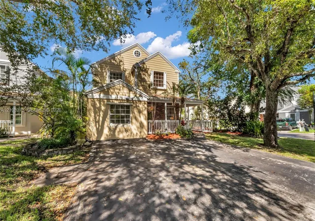 Single family home for sale at 11721 SW 119th Terrace, Miami, FL 33186 | MLS# A12108273