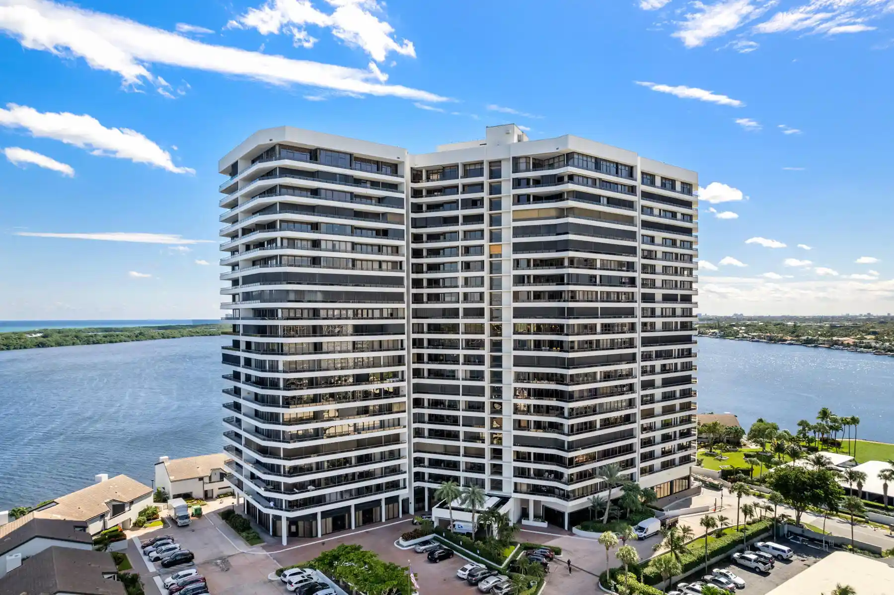 Condo for sale at 100 Lakeshore Dr #454, North Palm Beach, FL 33408 | MLS# B26089476 | Listing updated on 2026-10-19