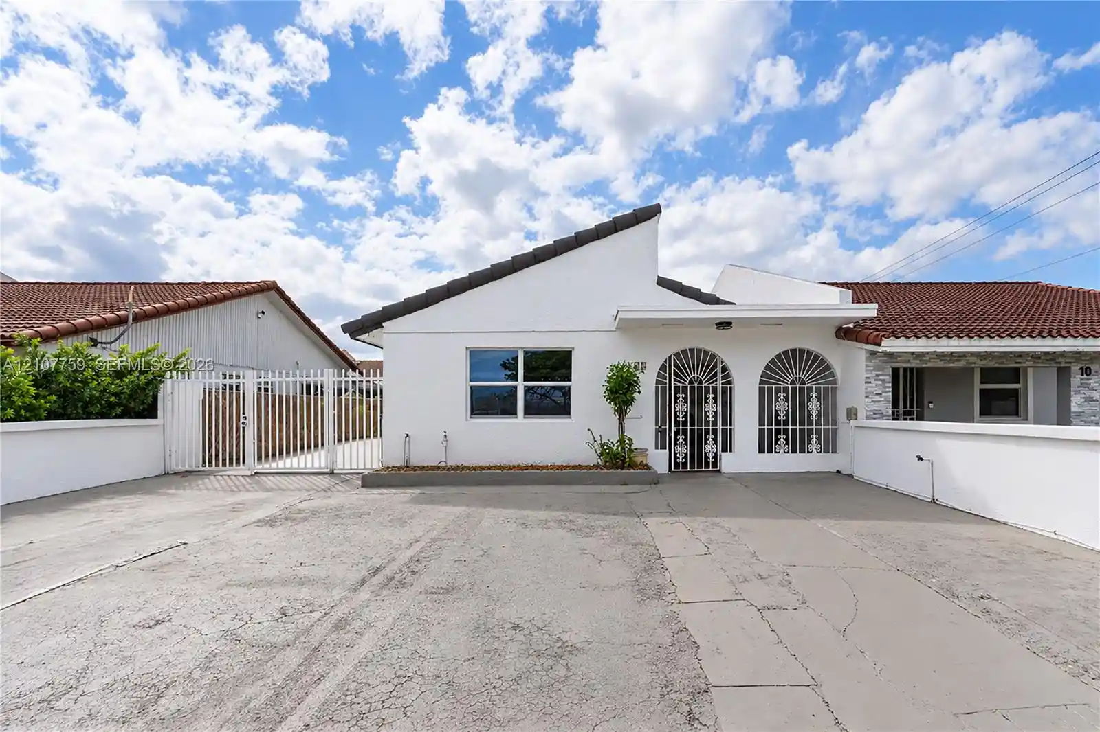 Single family home for sale at 20 SW 115th Avenue, Miami, FL 33174 | MLS# A12107759